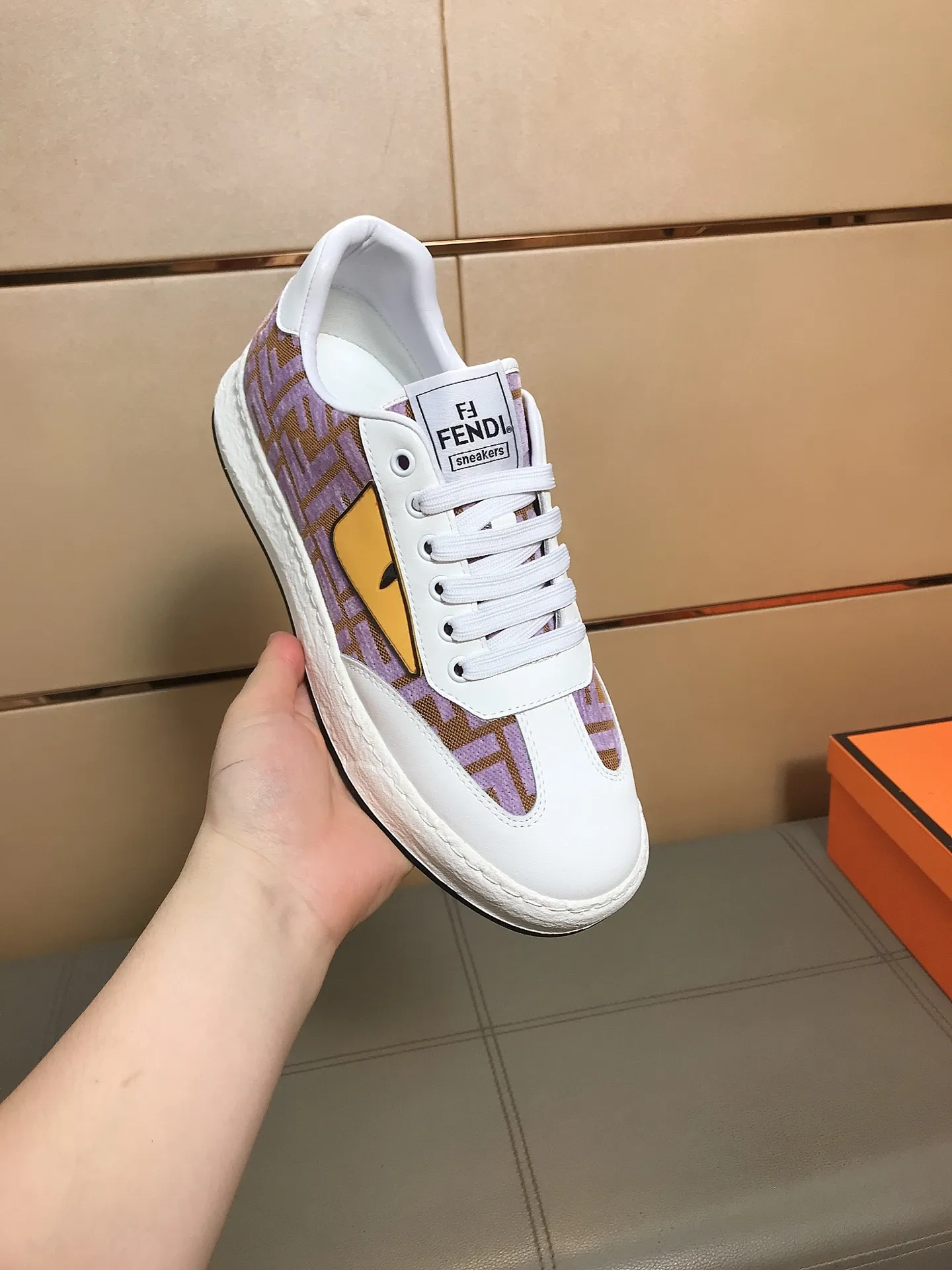 Men's Men's Shoes 230 🔆🔆👉Fendi [Fendi] Men's new low-top casual shoes are on the market🔥The shoe body is made of brand-specific printed fabric + cowhide, sheepskin foot pads, breathable and not covering the feet! Fashionable casual shoes 🙈Outsole is ultra-light, non-slip and wear-resistant👣 Standard size 38-44